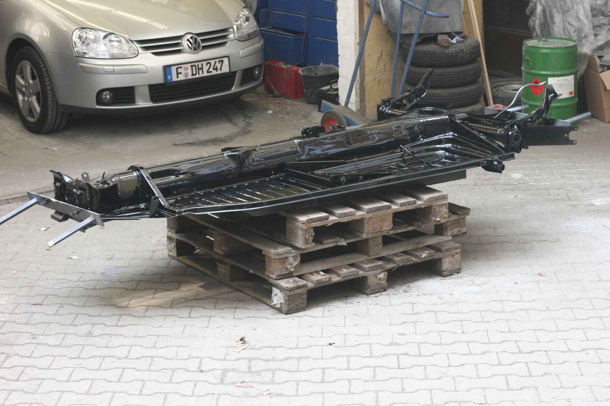 Backgound image of Kaefer_blank_fahrgestell.jpg